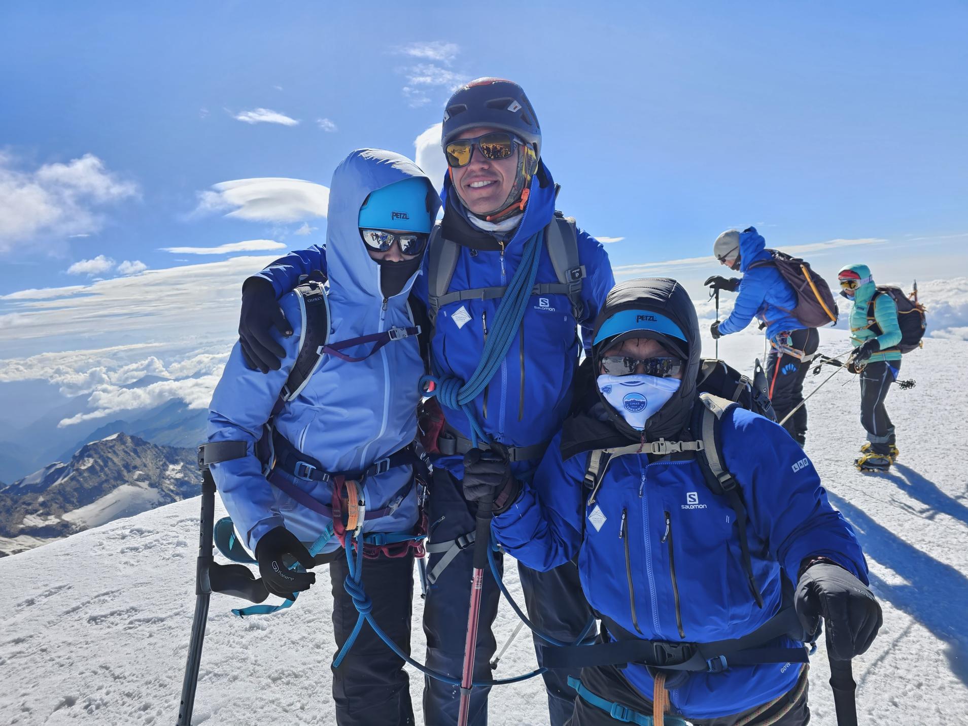 
<span>Cimas de la Esperanza</span>
